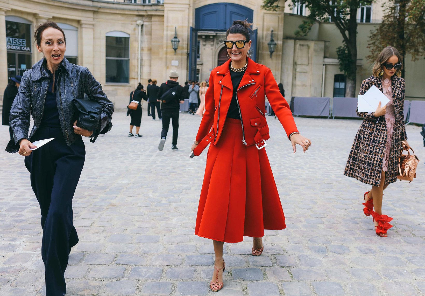 04-pfw-ss17-street-style-day-3