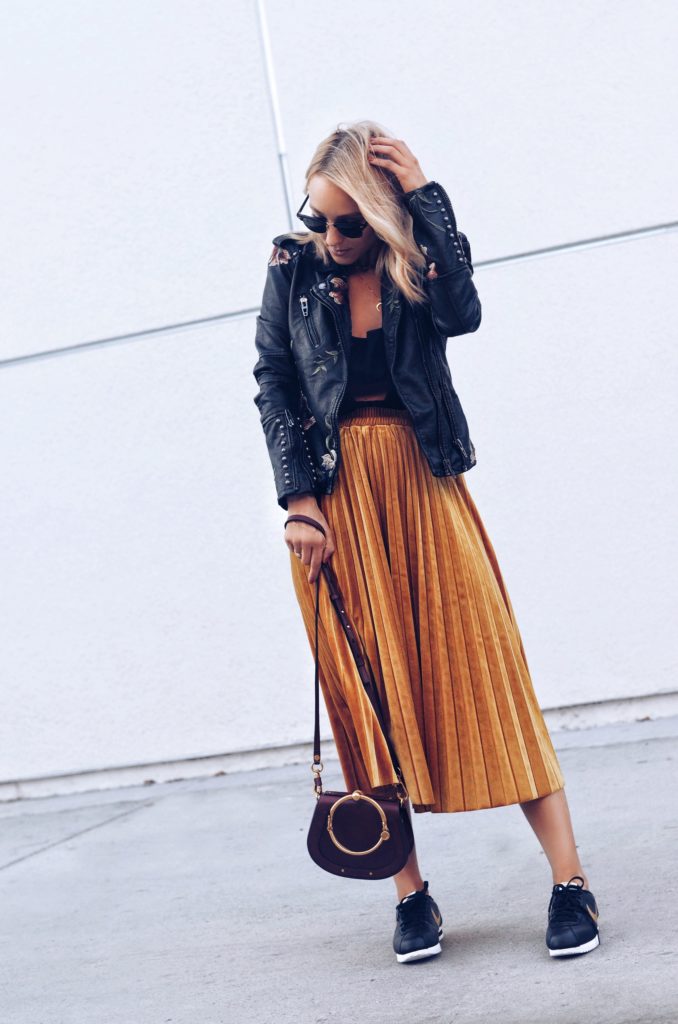 how to wear a skirt with sneakers