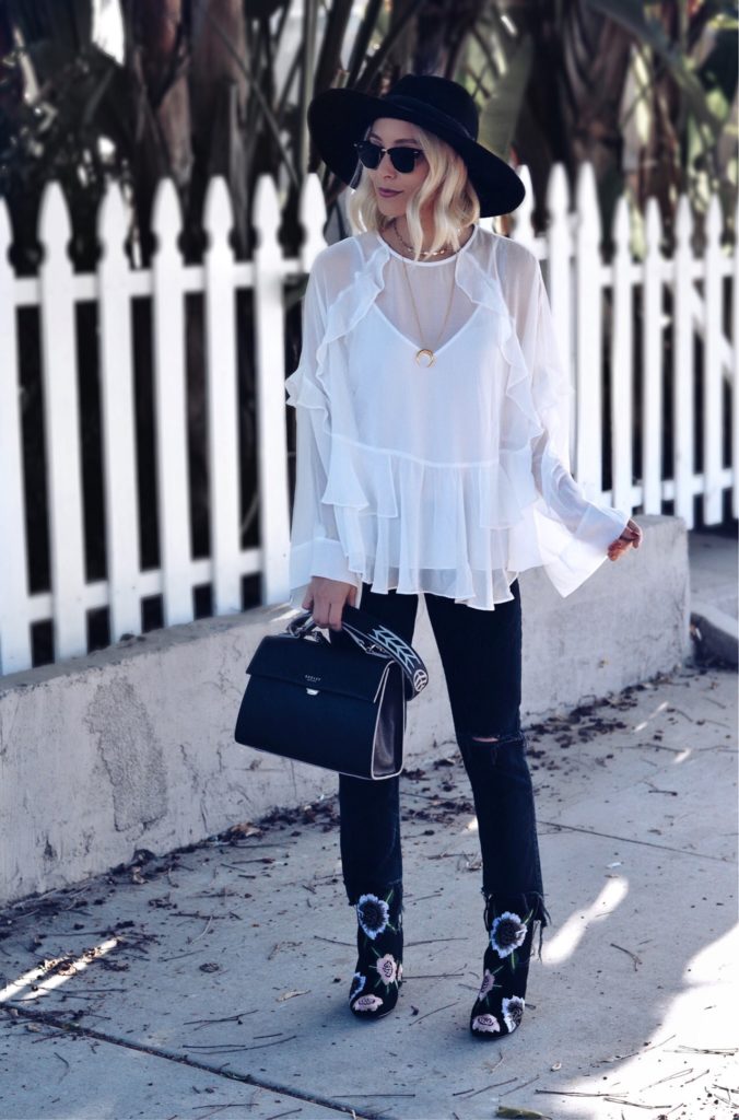 Cute Fall Outfit Flowy Top