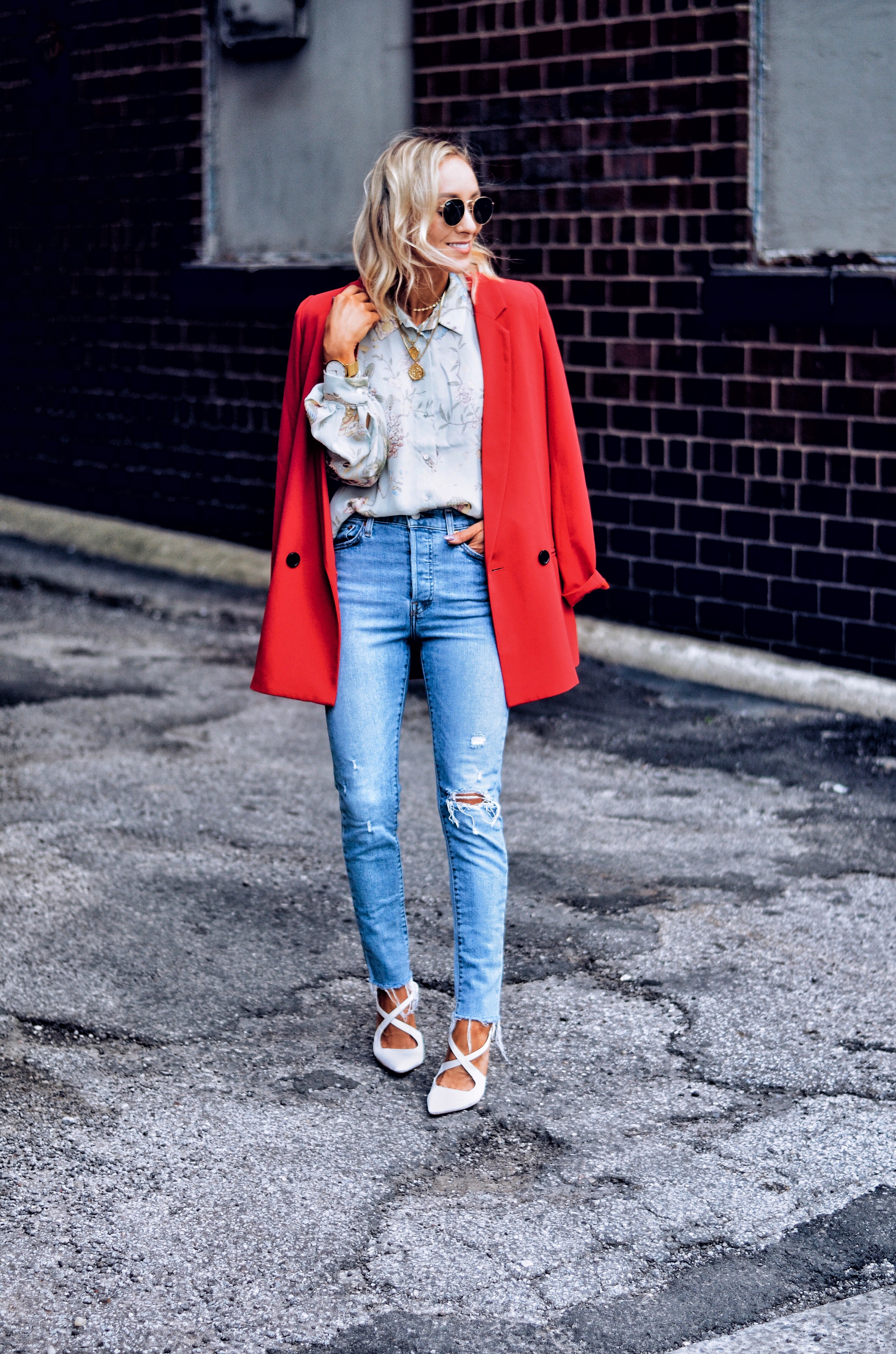 cute fall outfit for women with jeans and a blazer